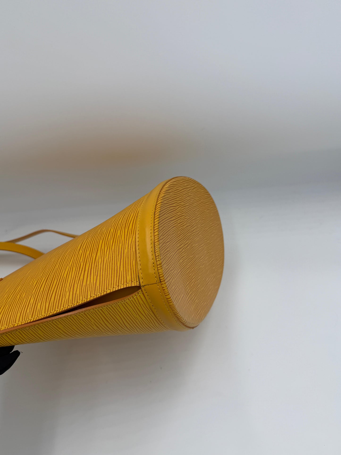 Louis Vuitton Saint Jacques Epi