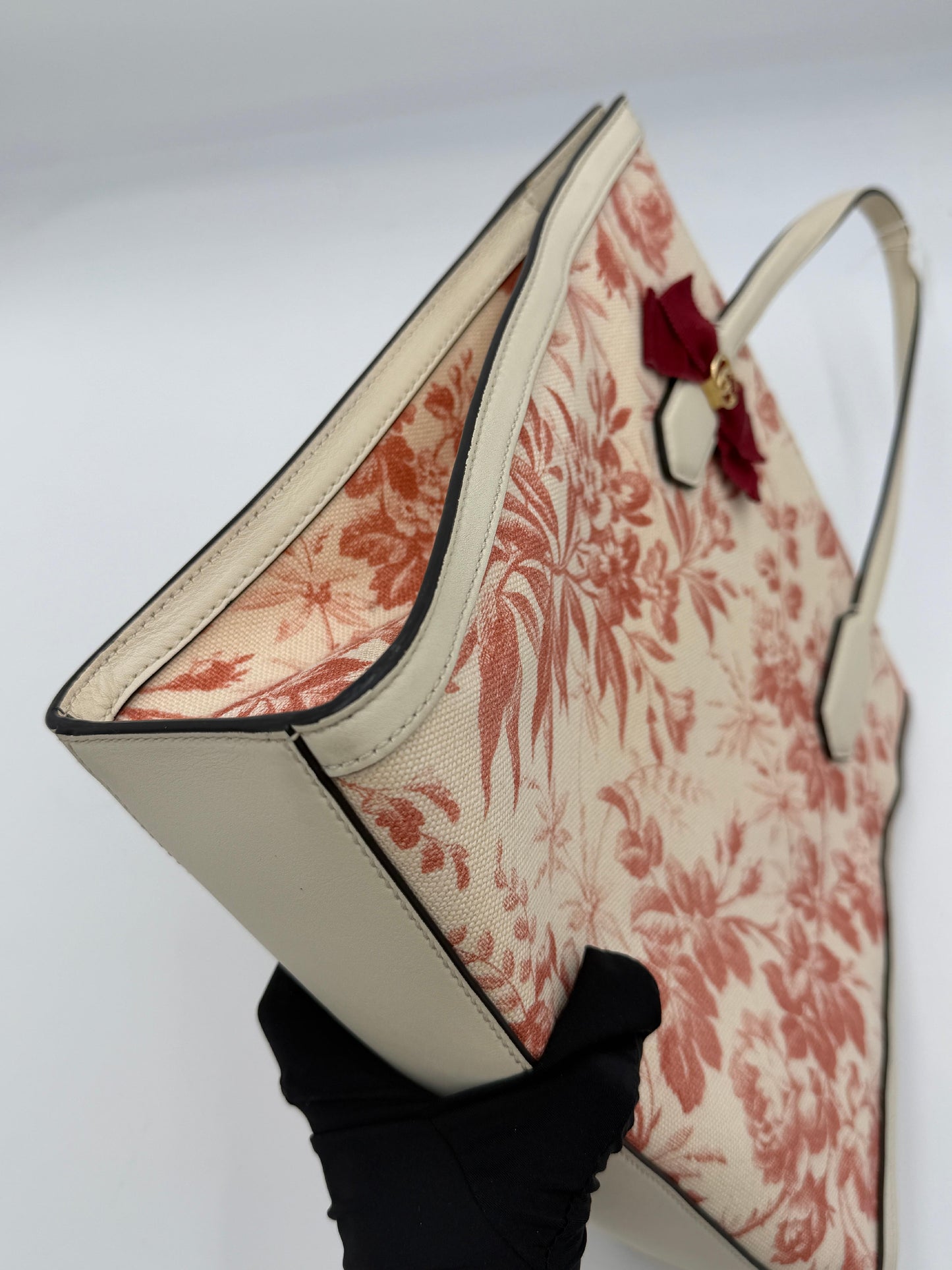 Gucci GG Bow Canvas Tote