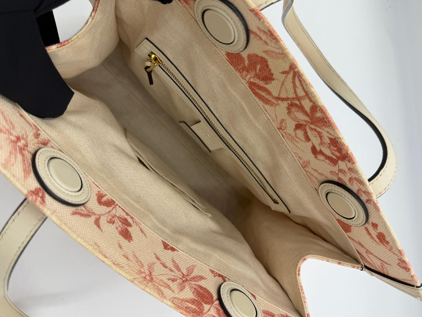 Gucci GG Bow Canvas Tote