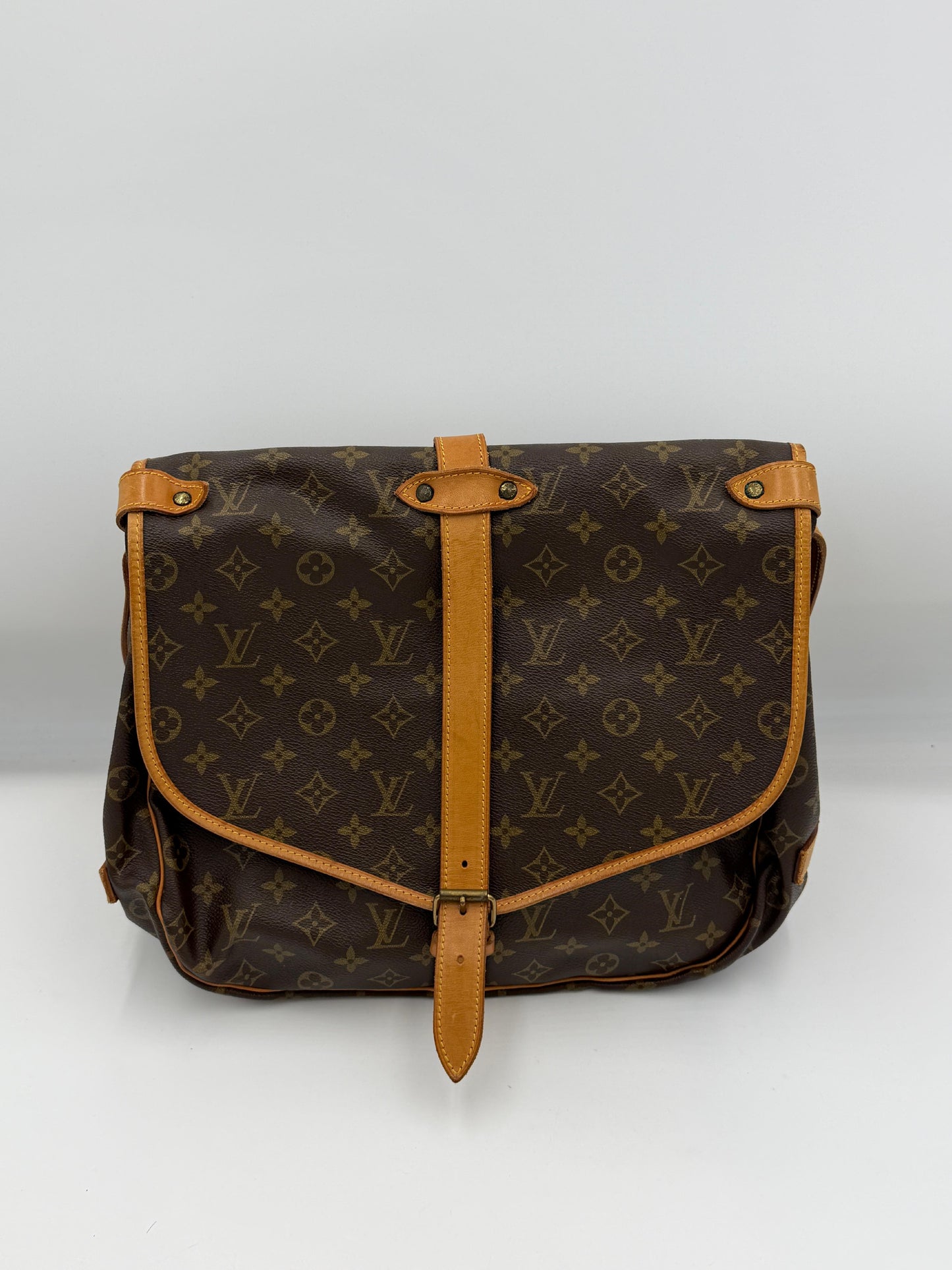 Louis Vuitton Monogram Saumur