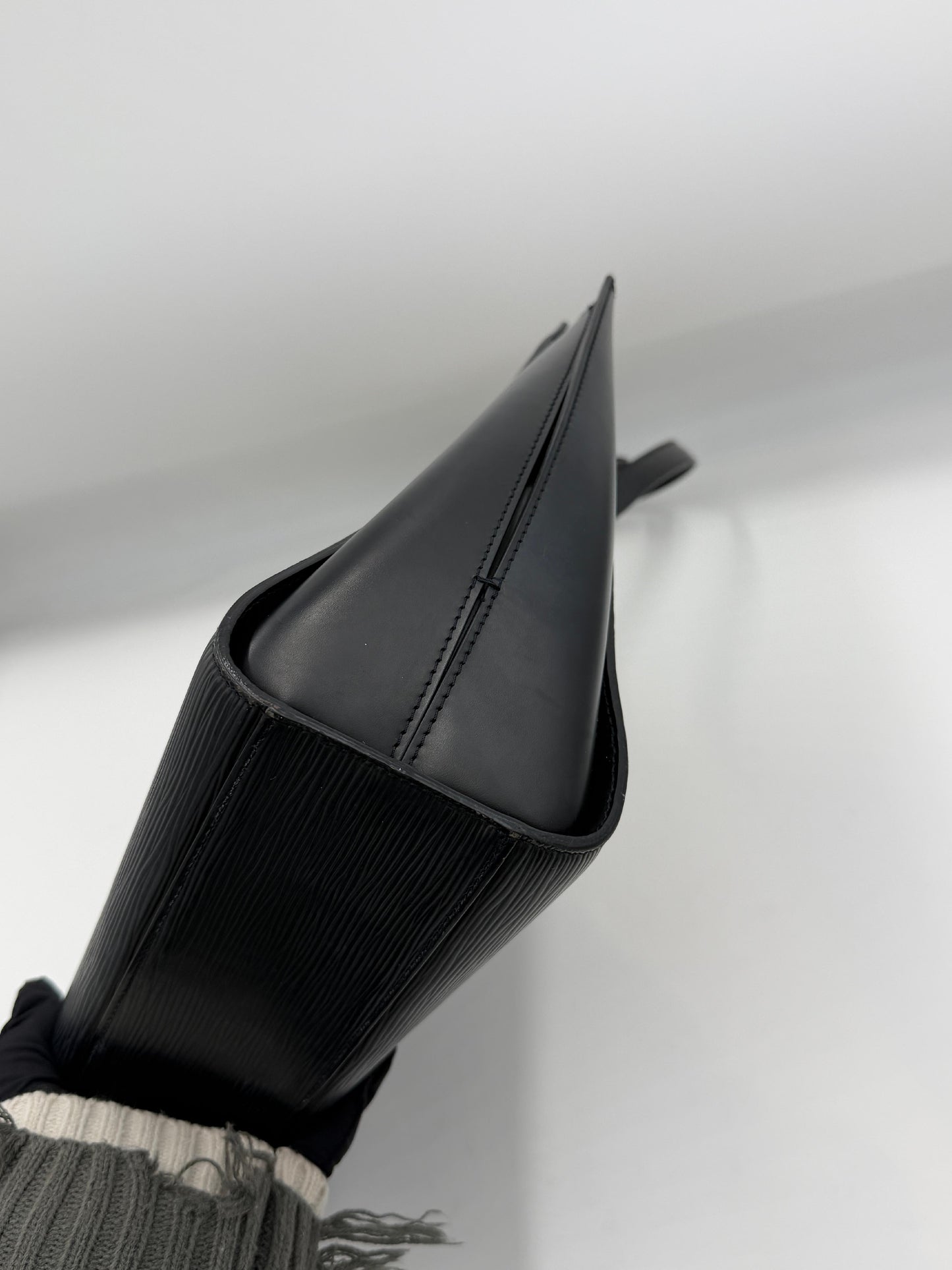 Louis Vuitton Duplex Epi