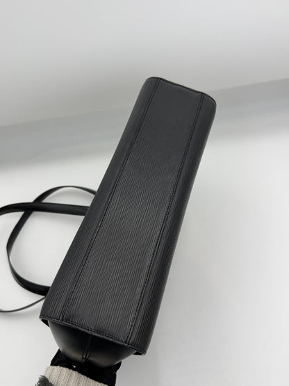 Louis Vuitton Duplex Epi