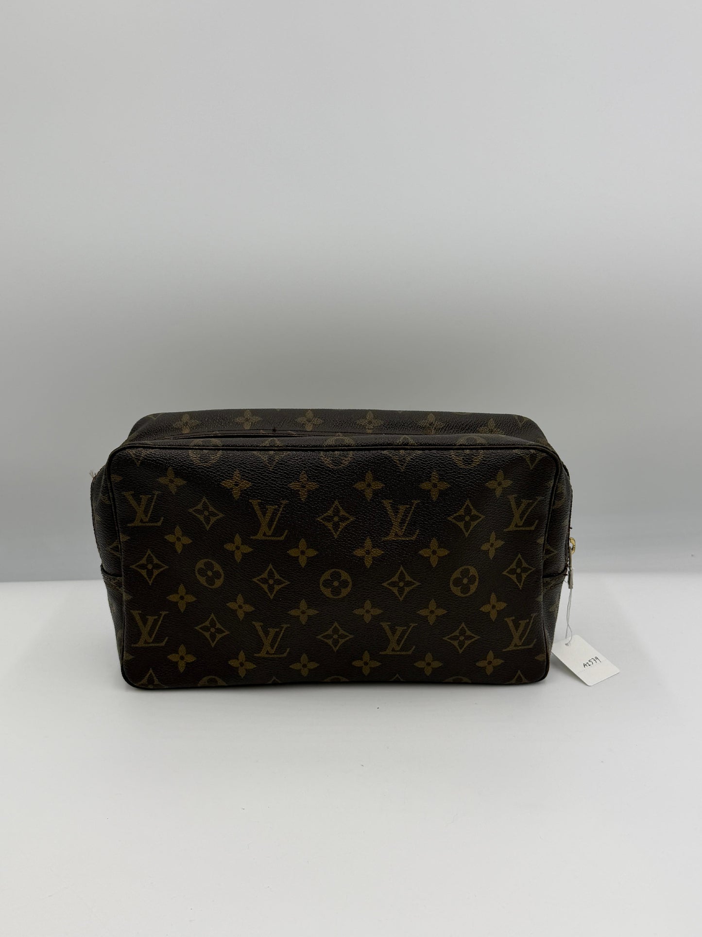 Louis Vuitton Trousse Toilette