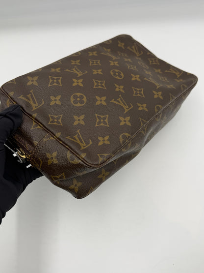 Louis Vuitton Trousse Toilette