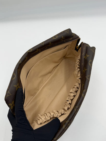 Louis Vuitton Trousse Toilette