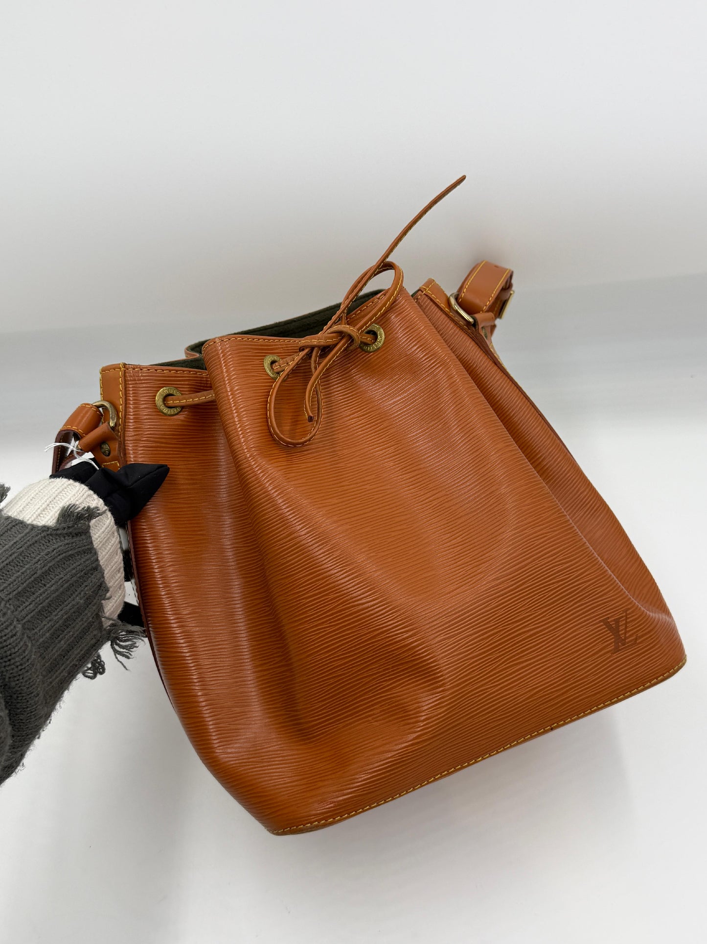 Louis Vuitton Noe Epi