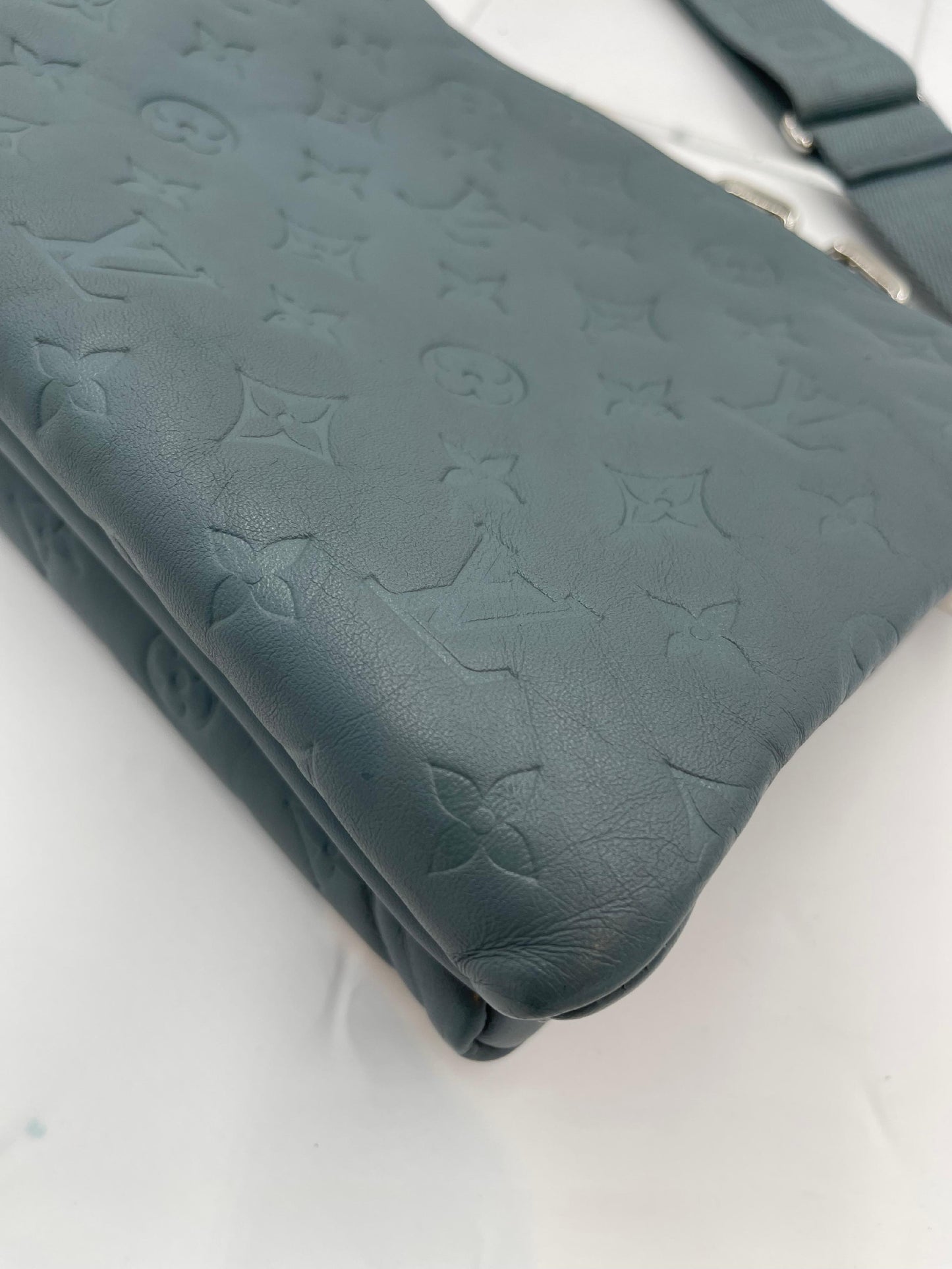 Louis Vuitton Coussin Chain Shoulder