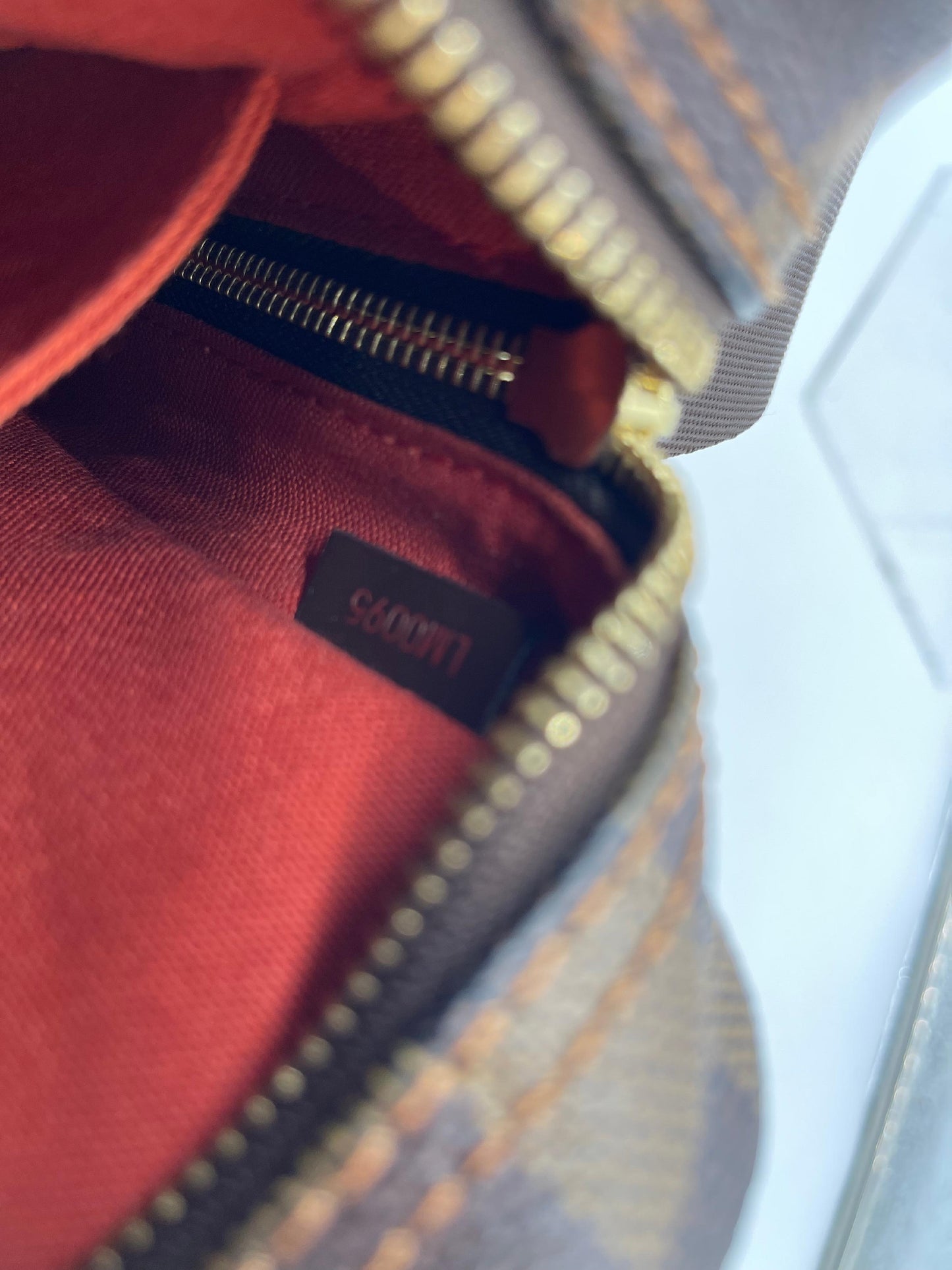 Louis Vuitton Olav Damier